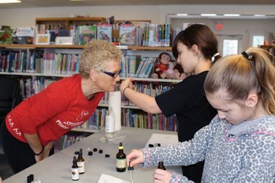 ‘Chillaxing’ at Plumb Library
‘Chillaxing’ at Plumb Library: Kara Underhill, 12, Emma Makuch, 10, and Bridget Farias, 11, joined Wellness Practitioner Marcia Hartley to mix essential oils in a stress-free zone on the snowy Tuesday of February 17. Chill-ax was part of Plumb Library’s school vacation week programming, which includes ‘Peace it On’ infant relaxation on February 20 from 11:30 am - 12:00 pm, with ‘Yoga 4 Kids’ to follow from 12:15 - 12:45 pm. Register at 508-763-8600. Photos by Jean Perry
