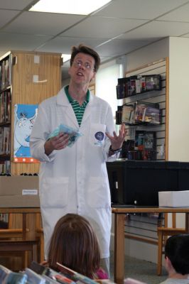 Bugs, bugs, bugs
Do you know the difference between a bug and an insect? Are you well-versed in the parts of an insect  the head, thorax and abdomen? It was all things bugs when a Mad Scientist came to the Plumb Library in Rochester on April 22, 2010. Over a dozen children enjoyed the April vacation bug demonstration with hands-on activities and learning fun. Photo by Anne OBrien-Kakley.
