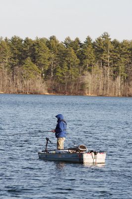 Gone Fishing
Someone in Rochester thought Sunday, February 28 was the perfect day for fishing on Mary’s Pond Road. Photo by Colin Veitch
