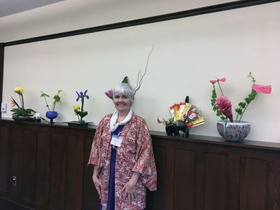 Ikebana
Mattapoisett resident Ellen Flynn gave an Ikebana flower arranging demonstration at the public library on May 5. This type of flower arranging began in 7th century Japan, and Flynn has studied the art form for over 15 years. Reading from a centuries-old verse about Ikebana, Flynn shared that this art form is “like a poem, or a painting.” Photos by Marilou Newell
