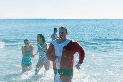 Hooves and Hands Polar Plunge
Hooves and Hands Polar Plunge on December 25,2013.  Photo by Felix Perez
