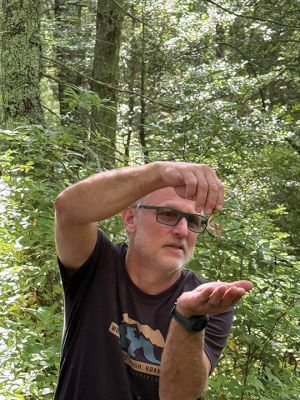 Woodland Walk for Mushrooms
Marion Natural History Museum hosted mycologist Adam Korejwa on September 13. Korejwa conducted a Woodland Walk for Mushrooms event at Shoolman Preserve in Rochester. Bolete, russula, honey, ghost pipe, and cauliflower mushrooms were all spotted, along with countless others. Whether it be on the ground, on a waterlogged fallen tree, or up the side of a living host-tree, mushrooms seemed to be all about. Roughly 40 people showed, including members of mycological societies, amateur enthusiasts, Rhode Islander
