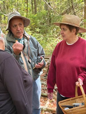 Woodland Walk for Mushrooms
Marion Natural History Museum hosted mycologist Adam Korejwa on September 13. Korejwa conducted a Woodland Walk for Mushrooms event at Shoolman Preserve in Rochester. Bolete, russula, honey, ghost pipe, and cauliflower mushrooms were all spotted, along with countless others. Whether it be on the ground, on a waterlogged fallen tree, or up the side of a living host-tree, mushrooms seemed to be all about. Roughly 40 people showed, including members of mycological societies, amateur enthusiasts, Rhode Islander

