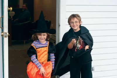 Plumb Corner Halloween
Rain didn't stop a few brave trick or treaters from coming to the October 24 Plumb Corner Halloween celebration. Businesses at Plumb Corner provided candy and shelter from the rain. A tent in the Plumb Corner field held a ghoulishly good time, with a devilish D.J. and Halloween-themed music. Photo by Anne O'Brien-Kakley.
