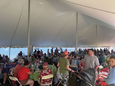 Taste the Town
Taste the Town was held at Shipyard Park in Mattapoisett on Tuesday evening. Hosted by the Mattapoisett Woman’s Club, the event saw dozens of local food businesses show what they’re known for and what draws in foodies. The large white tent is ready to go for Harbor Days this weekend. Photos by Sam Bishop
