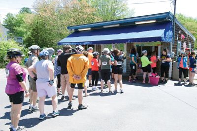 Tour de Crème 
Sunday, May 23, was the second annual Tour de Crème hosted by the Mattapoisett Land Trust and the Friends of the Mattapoisett Bike Path. Participants wound their way through the Southcoast on 11-, 19-, 25-, and 50-mile rides, making stops at local creameries along the way. Photos by Colin Veitch
