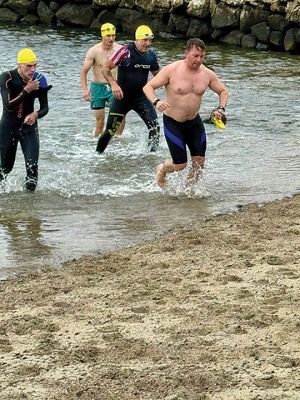 Mattapoisett Triathlon
The Mattapoisett Triathlon took place on Sunday, July 27. The event, hosted by the Mattapoisett Lions Club, saw over 100 competitors begin from Town Beach, swim 0.25 miles, bike 10 miles north of town and back, and finally run a 5K past Ned’s Point and back around to the beach. Photo by Robert Pina
