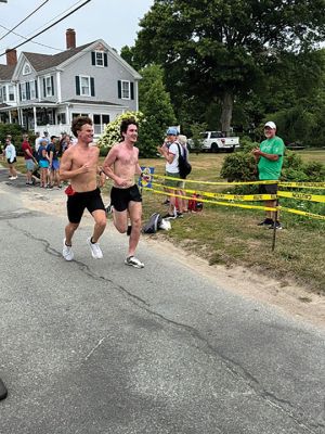 Mattapoisett Triathlon
The Mattapoisett Triathlon took place on Sunday, July 27. The event, hosted by the Mattapoisett Lions Club, saw over 100 competitors begin from Town Beach, swim 0.25 miles, bike 10 miles north of town and back, and finally run a 5K past Ned’s Point and back around to the beach. Photo by Robert Pina
