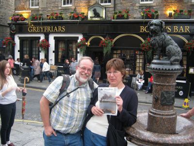 Edinburgh Wanderers
Rob Price and Rochester Library Director Gail Roberts remembered to bring The Wanderer with them on their recent trip to Edinburgh, Scotland. Photo by Michael Swanwick.
