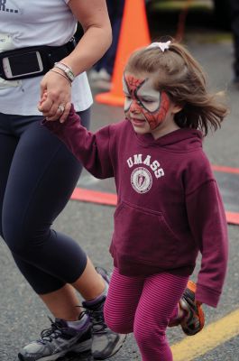 7th Annual Women’s Fund Tiara Mother’s Day 5K
There was a huge turn out for what has now become a Mother’s Day tradition, the 7th Annual Women’s Fund Tiara Mother’s Day 5K . Photos by Felix Perez
