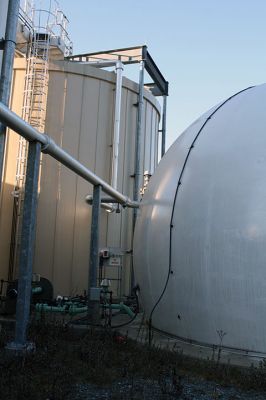 Waste Water Treatment
Bacteria in the anaerobic digester break down the sludge in the left-hand cylindrical structure and the methane produced is stored in the white sphere on the right.
