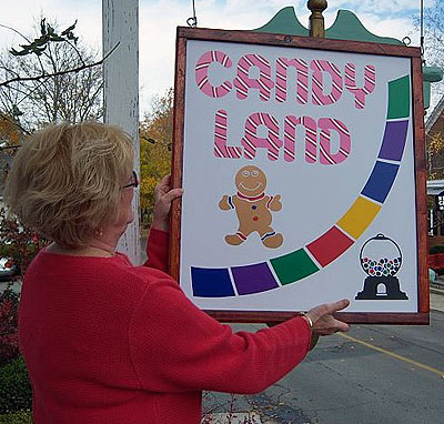 Come to Candyland
"Candyland" is the theme for the Sippican Womans Club 21st Annual Holiday House Tour and Tea, to take place on Saturday, December 8 from 10:00 am to 4:00 pm, rain or shine. Tickets for the tour cost $17 in advance and are available at the Marion General Store, Isabelles and The Bookstall, all in Marion, or you may send a self-addressed envelope along with your check payable to the Sippican Womans Club, P.O. Box 121, Marion, MA 02738.

