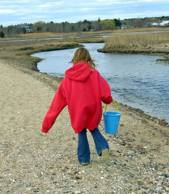 Spring by the Shore
Seven-year-old Nicole Winkler recently took advantage of the beautiful spring weather by searching for seashells along the Reservoir Beach area of Mattapoisett. Nicole was in town visiting her grandmother, Delores Winkler, for Easter weekend. (Photo by and courtesy of Kathy Winkler).
