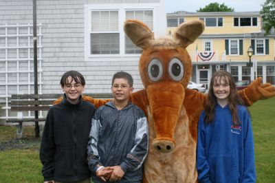 I Found the Aardvark!
Mattapoisett residents turned out for FOX 25 Morning News' live broadcast from Shipyard Park on Friday, June 6, 2008 and took time to pose with The Wanderer's aardvark.
