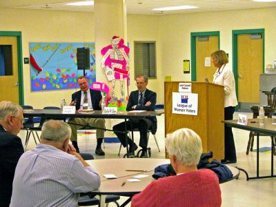 Marion Candidates Face-Off
Board of Assessor candidates Bradford Eames and Stephen Carnazza (both seated) address voters during the recent Marion Candidates Night sponsored by the Tri-Town League of Women Voters held at Sippican School on Wednesday, May 16. (Photo by Robert Chiarito).
