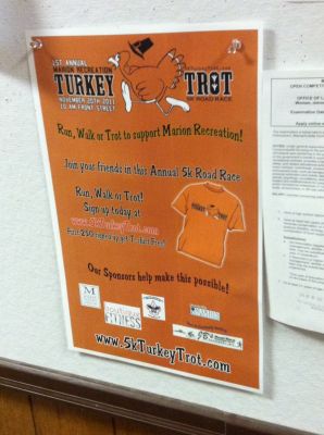 Turkey Trot 2011
Don't forget! The first annual Marion Turkey Trot to benefit the Marion Recreation Department kicks off from Front Street (Baxter House at Tabor Academy) on Sunday, November 20, 2011. It's not too late to participate! Show up at 8:00 am if you need to register.
