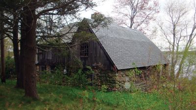 Cottage Restored
A family has restored an old 1925 stone cottage on Snipatuit Pond in Rochester to its original state, and owner Andrea King gave a presentation on the restoration process to the Rochester Historical Society who got to see step by step how the King family, living in the U.S. Virgin Islands, brought the little cottage back to life to make it their second home. Photos submitted by Andrea King

