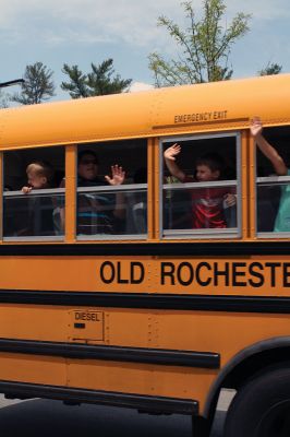 Last Day of School
June 19 was the last day of school at RMS, and the teachers and staff celebrated with their traditional student sendoff. Conductor Danni Kleiman led the teachers in song as the busses full of waving students looped around the parking lot before heading off toward summer break. Photos by Jean Perry
