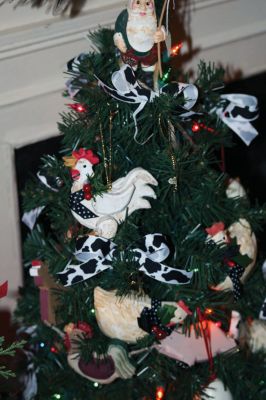 Annual Tree Sale
A Decorating Committee from the Sippican Woman�s Club produced over 50 festive trees for the Tree Spree, which started in Handy�s Tavern. The tavern was decked out with themed trees, including a Barbie tree, a Hannukah tree, a Mallard duck tree, and even a tree decorated with recycled items like bottles and plastic bags. Photo by Anne O�Brien-Kakley.
