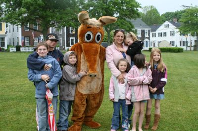 I Found the Aardvark!
Mattapoisett residents turned out for FOX 25 Morning News' live broadcast from Shipyard Park on Friday, June 6, 2008 and took time to pose with The Wanderer's aardvark.
