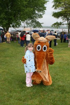 I Found the Aardvark!
Mattapoisett residents turned out for FOX 25 Morning News' live broadcast from Shipyard Park on Friday, June 6, 2008 and took time to pose with The Wanderer's aardvark.
