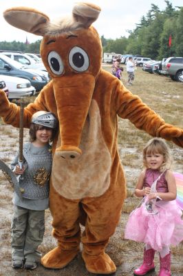 An Aardvark in King Richard's Court
The Wanderer Aardvark visits King Richard's Fair
