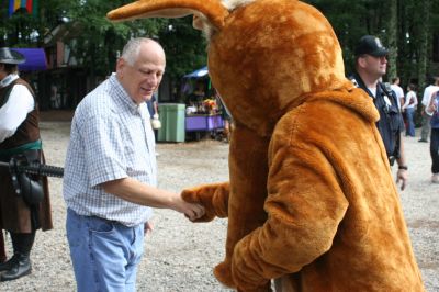 An Aardvark in King Richard's Court
The Wanderer Aardvark visits King Richard's Fair
