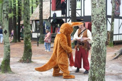 An Aardvark in King Richard's Court
The Wanderer Aardvark visits King Richard's Fair
