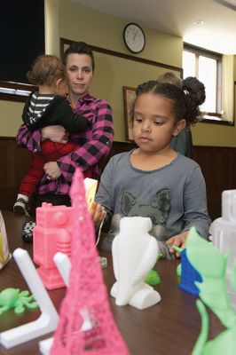 3D Printing
The Mattapoisett Free Library unveiled its brand new 3D printer this weekend during a presentation given by tech expert Kevin Osborn. Osborn gave a demonstration on Saturday, April 16, of the library’s very own brand new Ultimaker 2 3D printer. Photos by Colin Veitch
