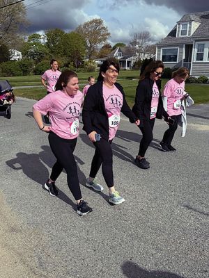 Run like a Mother 5k
Run like a Mother 5k. Photo by Robert Pina
