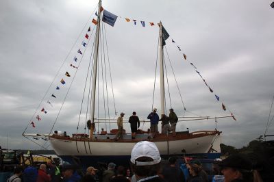 Arabella
A large crowd gathered on a rainy Saturday morning at Shipyard Park and Mattapoisett Harbor to witness the launch of “Acorn to Arabella,” a wooden sailboat made by hand in western Massachusetts. Photos by Mick Colageo
