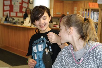 ‘Chillaxing’ at Plumb Library
‘Chillaxing’ at Plumb Library: Kara Underhill, 12, Emma Makuch, 10, and Bridget Farias, 11, joined Wellness Practitioner Marcia Hartley to mix essential oils in a stress-free zone on the snowy Tuesday of February 17. Chill-ax was part of Plumb Library’s school vacation week programming, which includes ‘Peace it On’ infant relaxation on February 20 from 11:30 am - 12:00 pm, with ‘Yoga 4 Kids’ to follow from 12:15 - 12:45 pm. Register at 508-763-8600. Photos by Jean Perry
