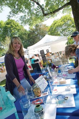 Arts in the Park
The Marion Art Center held its 2015 Arts in the Park on July 11. Local artists and crafters had the chance to display their talents to the community at Bicentennial Park off Main and Spring Streets. Photos by Colin Veitch
