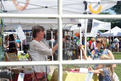 Arts in the Park
The Marion Art Center held its 2015 Arts in the Park on July 11. Local artists and crafters had the chance to display their talents to the community at Bicentennial Park off Main and Spring Streets. Photos by Colin Veitch
