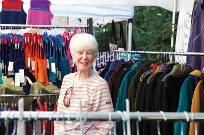 Arts in the Park
The Marion Art Center held its 2015 Arts in the Park on July 11. Local artists and crafters had the chance to display their talents to the community at Bicentennial Park off Main and Spring Streets. Photos by Colin Veitch
