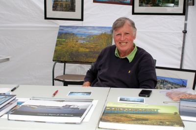 Arts in the Park
This Saturday, July 9, was the annual Arts in the Park event in Marion, sponsored by the Marion Art Center. Local artists display their handcrafted items in Bicentennial Park in the town village, while food vendors, live music, and children’s activities entertain festivalgoers. Photos by Jean Perry
