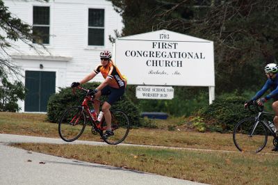 BBC Watershed Ride
The Buzzards Bay Coalition’s 13th annual Watershed Ride pedaled its way through the Tri-Town on Sunday, October 6, taking participants on three different courses that wound through the land that surrounds Buzzards Bay the way gold enfolds a pearl. A record 307 cyclists raised a record $213,000 for clean water this year. Photos by Jean Perry
