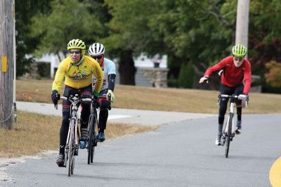 BBC Watershed Ride
The Buzzards Bay Coalition’s 13th annual Watershed Ride pedaled its way through the Tri-Town on Sunday, October 6, taking participants on three different courses that wound through the land that surrounds Buzzards Bay the way gold enfolds a pearl. A record 307 cyclists raised a record $213,000 for clean water this year. Photos by Jean Perry
