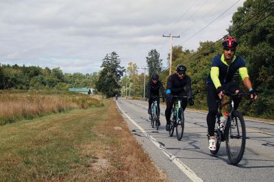 BBC Watershed Ride
The Buzzards Bay Coalition’s 13th annual Watershed Ride pedaled its way through the Tri-Town on Sunday, October 6, taking participants on three different courses that wound through the land that surrounds Buzzards Bay the way gold enfolds a pearl. A record 307 cyclists raised a record $213,000 for clean water this year. Photos by Jean Perry
