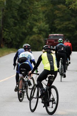 BBC Watershed Ride
The Buzzards Bay Coalition’s 13th annual Watershed Ride pedaled its way through the Tri-Town on Sunday, October 6, taking participants on three different courses that wound through the land that surrounds Buzzards Bay the way gold enfolds a pearl. A record 307 cyclists raised a record $213,000 for clean water this year. Photos by Jean Perry
