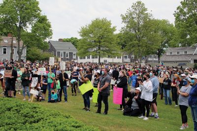 Black Lives Matter
Several hundred people marched from the Mattapoisett Park and Ride on North Street down to Shipyard Park on June 5 to participate in a “Black Lives Matter” protest organized by Bridgewater State University professor Sarah Thomas and Bristol Community College professor Stacie Hess and promoted by Tri-Town Against Racism. Photo by Mick Colageo
