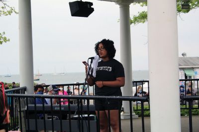 Black Lives Matter
Several hundred people marched from the Mattapoisett Park and Ride on North Street down to Shipyard Park on June 5 to participate in a “Black Lives Matter” protest organized by Bridgewater State University professor Sarah Thomas and Bristol Community College professor Stacie Hess and promoted by Tri-Town Against Racism. Photo by Mick Colageo
