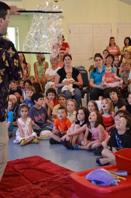 Mike the Bubble Man
Mike Dorval, aka Mike the Bubble Man, wowed Tri-Town children on June 23 with his exciting presentation on the science behind bubbles. The show kicked off the Plumb Library’s summer reading program, and the Rochester Cultural Council helped fund the event. Photos by Jean Perry
