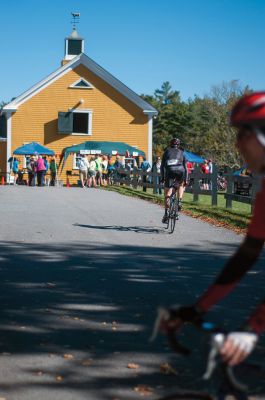 2014 Buzzards Bay Watershed Ride
Over 150 cyclists celebrated the beauty of the Buzzards Bay area on October 5 during the 2014 Buzzards Bay Watershed Ride that passed through Rochester at Eastover Farm. A 75-mile ride to raise fund and awareness of the BBC started at Horseneck Beach in Westport all went all the way to Falmouth, and the half-route 35-mile ride started in Rochester. Photos by Felix Perez
