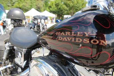 Brad Barrows Ride
The annual Brad Barrows Ride took place on Saturday, September 19, with around 60 to 70 participants riding on roughly 40 motorcycles. The fundraiser proceeds go to fund local youth sports, a cause that was dear to the late Barrows’ heart. Barrows was the owner of the bad “Brad’s” in Mattapoisett until his death in 2007. Photos by Colin Veitch
