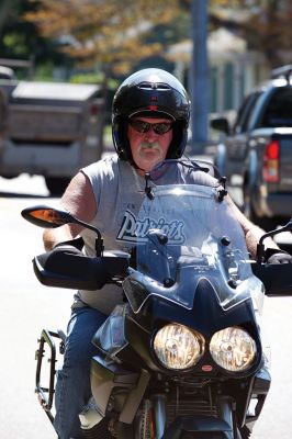 Brad Barrows Ride
The annual Brad Barrows Ride took place on Saturday, September 19, with around 60 to 70 participants riding on roughly 40 motorcycles. The fundraiser proceeds go to fund local youth sports, a cause that was dear to the late Barrows’ heart. Barrows was the owner of the bad “Brad’s” in Mattapoisett until his death in 2007. Photos by Colin Veitch
