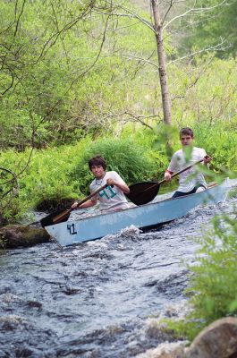 2015 Rochester Memorial Day Boat Race
There were 66 teams that raced their way through Rochester and Mattapoisett in the 2015 Rochester Memorial Day Boat Race on May 25. Participants say Church Falls is always the trickiest spot, but around every bend is another challenge to keep on paddling through. Photos by Felix Perez
