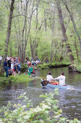 2015 Rochester Memorial Day Boat Race
There were 66 teams that raced their way through Rochester and Mattapoisett in the 2015 Rochester Memorial Day Boat Race on May 25. Participants say Church Falls is always the trickiest spot, but around every bend is another challenge to keep on paddling through. Photos by Felix Perez
