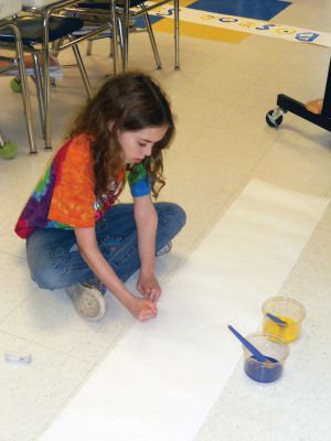 Sippican Strong
Are you Boston Strong? Sippican School is! Students in Nicole Radke’s fourth-grade classroom organized and ran the school’s most successful charity fundraiser in just two days. Upon learning about the tragedy of the Boston Marathon Bombings and reflecting upon the courage and bravery of the first responders, students asked their teacher, “Can we do something to help the people who are hurt?”
