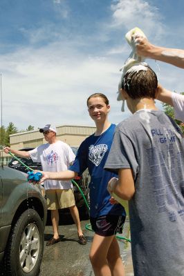 Sippican School Car Wash
The Sippican School Class of 2016 held its first fundraiser, a car wash, on Saturday, June 13, at the Sippican School bus loop. Money raised will go towards sixth grade activities the next school year. Photos by Colin Veitch
